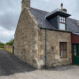 Quirky Highland Cottage With Stunning Views Fearn Lodge Exterior photo