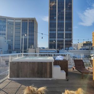 Unique Solar Penthouse With Jacuzzi And Sauna In Central Атина Exterior photo