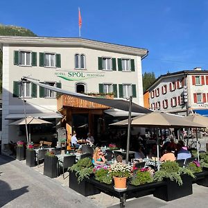 Hotel Spoel Restaurant Зернез Exterior photo