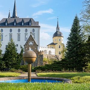 Schloss Purschenstein Hotel Нойхаузен Exterior photo