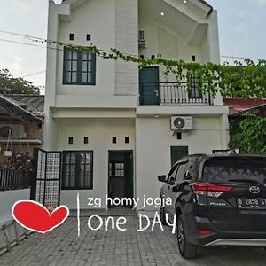 Zg Homy Jogja Villa Gondowulung Exterior photo