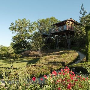 Le Domaine Des Pres Verts Suites & Chambres Avec Jacuzzi Privatif Jouey Exterior photo