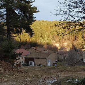 Au Chat Perche Aix-la-Fayette Exterior photo