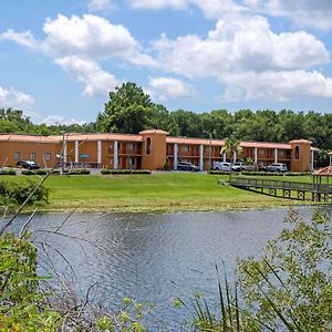 Quality Inn & Suites Mt Dora North Маунт Дора Exterior photo