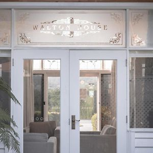 Walton House Bed & Breakfast Хуонвил Exterior photo