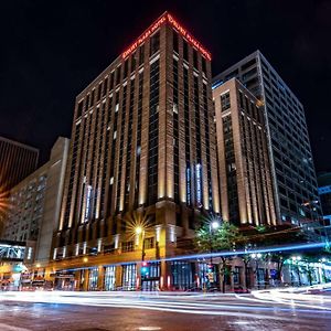 Drury Plaza Hotel Milwaukee Downtown Exterior photo