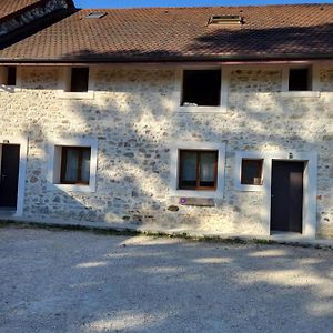 Le Gite De La Ferme Apartment Беле Exterior photo