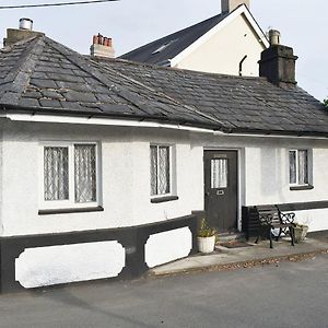 Bryn Amlwg Villa Ланруст Exterior photo