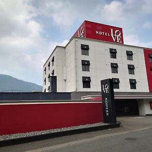 Hotel Love Modern Китакушу Exterior photo