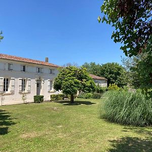 Les Abelins Farmhouse Private Pool, Covered Barn Villa Le Mung Exterior photo