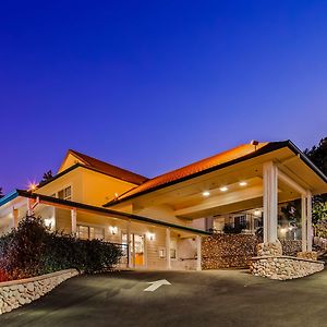 Best Western Cedar Inn & Suites Ейнджълс Кемп Exterior photo