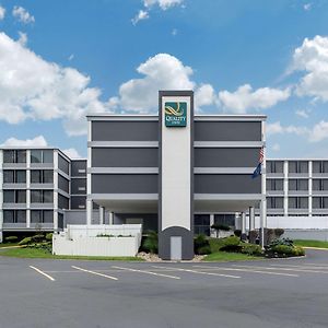 Quality Inn And Conference Center Ричмънд Exterior photo