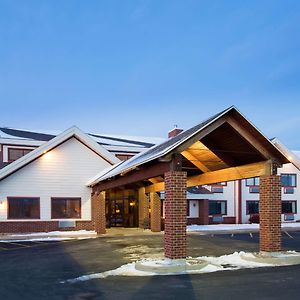 Americinn By Wyndham New London Exterior photo