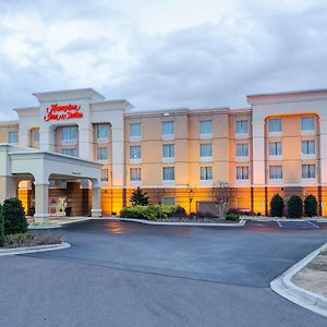 Hampton Inn & Suites Скотсбъро Exterior photo