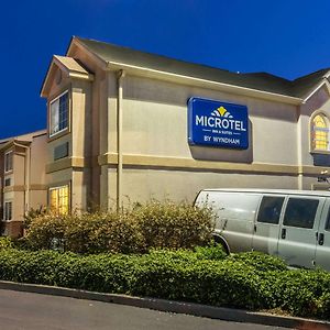 Microtel Inn & Suites By Wyndham Обърн Exterior photo