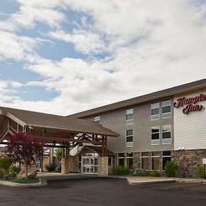 Hampton Inn Бют Exterior photo