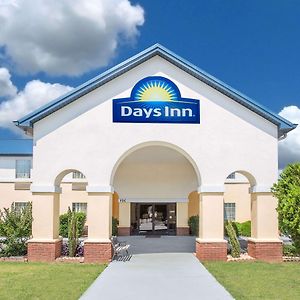 Days Inn By Wyndham Линкълн Exterior photo