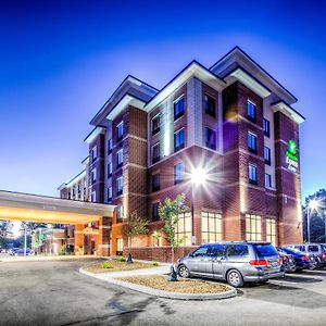 Holiday Inn Express & Suites Cleveland/Westlake, An Ihg Hotel Exterior photo