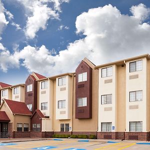 Days Inn By Wyndham Near Kansas Speedway Канзас Сити Exterior photo