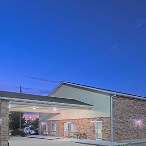 Super 8 By Wyndham Potosi Hotel Exterior photo