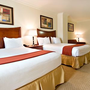 Holiday Inn Express And Suites Klamath Кламат Фолс Exterior photo