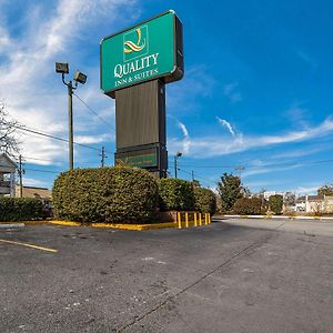 Quality Inn & Suites Стейтсбъро Exterior photo