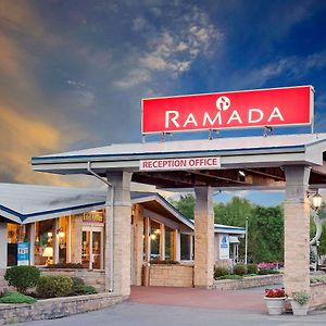 Ramada By Wyndham Gananoque Provincial Inn Exterior photo