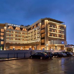 Tryp By Wyndham Izmit Hotel Коджаели Exterior photo