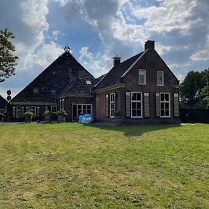 Prijs Gunstig Kamerverhuur, Op Karakteristieke Paarden Boerderij Aan De Rand Van Dokkum Apartment Exterior photo