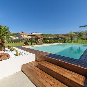 Villa Brigida Beach & Pool Асчеа Exterior photo