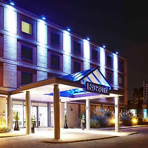 Novotel London Heathrow Airport M4 Jct. 4 Хилингдън Exterior photo