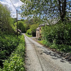 The Old Smithy Bed & Breakfast Bed & Breakfast Крейвън Армс Exterior photo