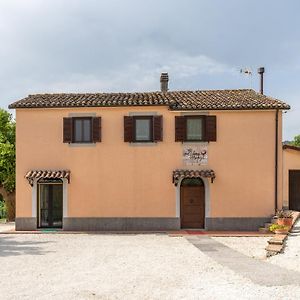 Bed & Breakfast In Vino Veritas Bed & Breakfast Arcevia Exterior photo