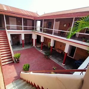 Naurang Yatri Niwas Hotel Garli Exterior photo