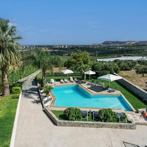 Villa Anna With Private Pool, Play Area & Bbq, 5Km From The Beach Astérion Exterior photo