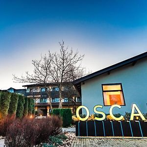 Pensiunea Oscar Hotel Къмпина Exterior photo