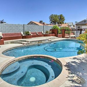 Glendale Oasis With Saltwater Pool And Hot Tub! Villa Финикс Exterior photo