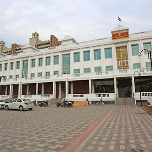 Hotel Sudhir, Сонипат Exterior photo