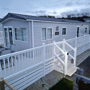 3-Bedroom Holiday Home With Valley Views New Quay Exterior photo