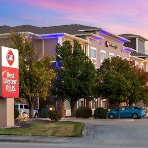 Best Western Plus Butterfield Inn Хейс Exterior photo