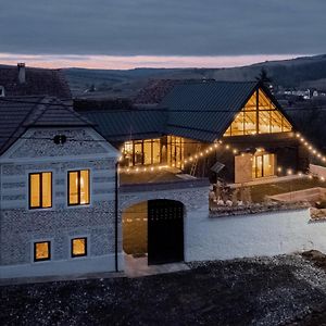 Barnhaus Villa Jibert Exterior photo