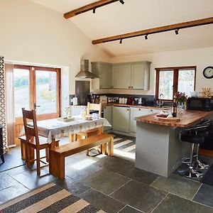 The Old Dairy - Boutique Countryside Cottage At Harrys Cottages Pen-y-Clawdd Exterior photo