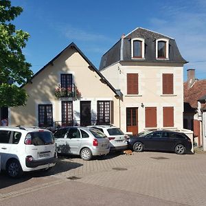 Le P'Tit Pouilly Du Val De Loire En Bourgogne ! Hotel Exterior photo