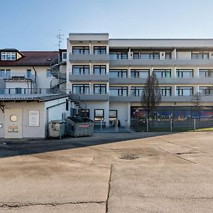 Huber Living Basic 304 Apartment Гермеринг Exterior photo