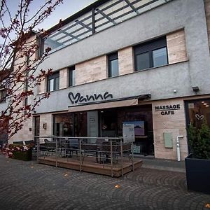 Manna Aparthotel Jászberény Exterior photo