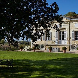 Belle Maison Bourgeoise De Charme Dans Un Domaine Viticole Villa Либорн Exterior photo