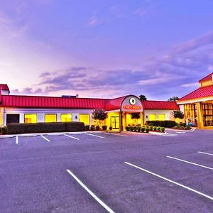 Village Inn Clemmons-Winston Salem, Trademark By Wyndham Exterior photo