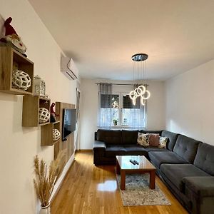 Apartman Lux Doboj 2 Apartment Exterior photo