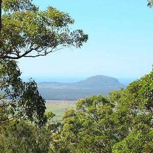 Noosa Hinterland Acreage Close To The Beach Hotel Ninderry Exterior photo