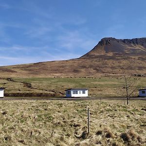 Brekkukot Cottages, Bloenduos Блондуос Exterior photo